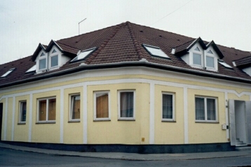 Ungheria Privát Eger, Esterno
